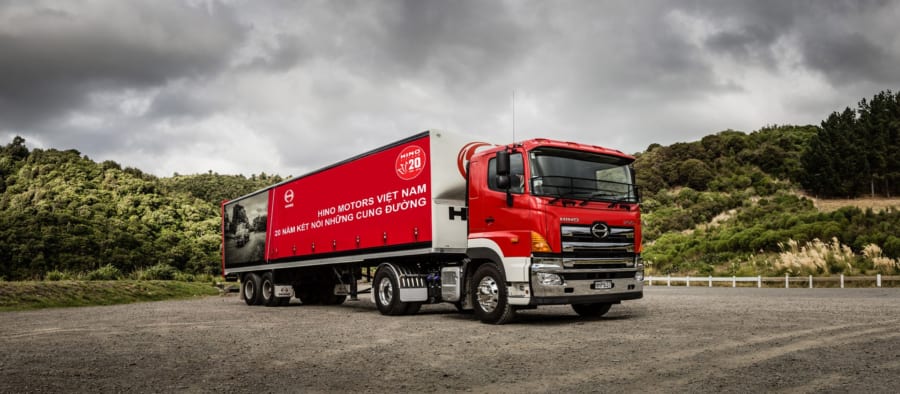 Đầu kéo Hino 700