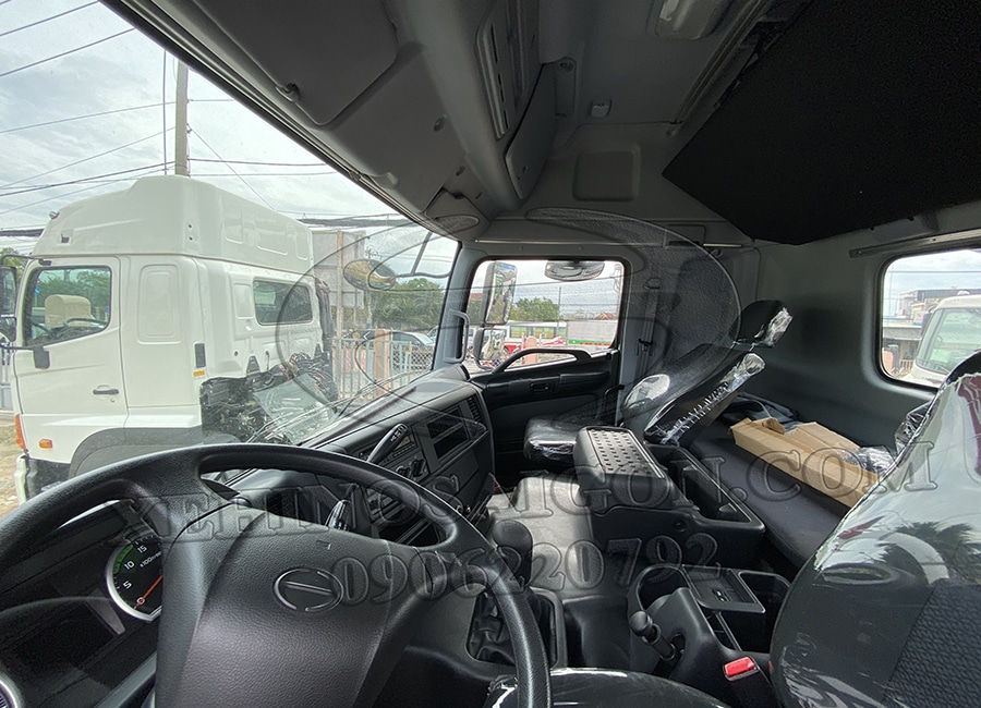 Xe Đầu Kéo Hino 700