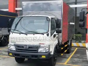 XE TẢI HINO XZU342MD 3T5 THÙNG KÍN