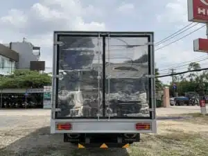 XE TẢI HINO FC9JLTC 6 TẤN THÙNG KÍN 6M7