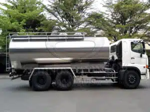 XE BỒN CHỞ SỮA HINO FM8JN7A 15 TẤN