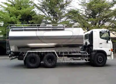 XE BỒN CHỞ SỮA HINO FM8JN7A 15 TẤN