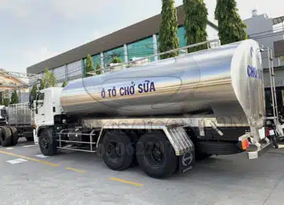 XE BỒN CHỞ SỮA HINO FM8JN7A 15 TẤN