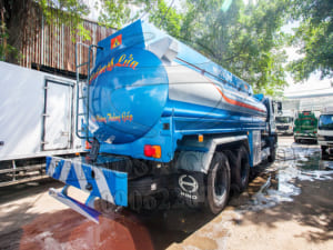 XE BỒN XĂNG DẦU HINO 500 FM8JN7A 18 KHỐI