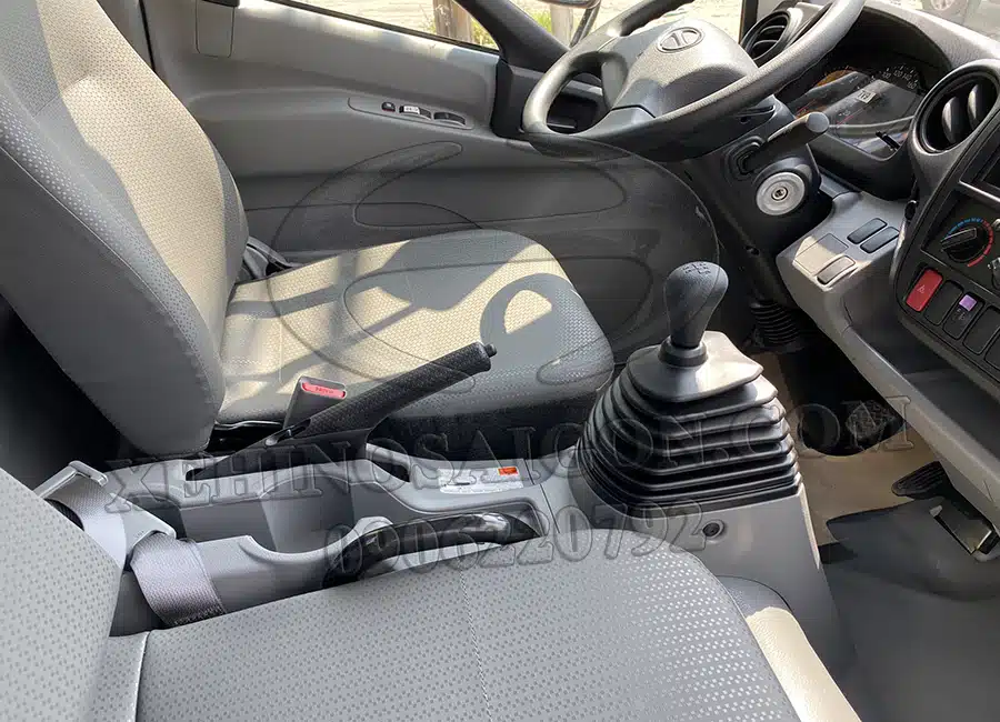 XE TẢI HINO 300 XZU720