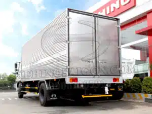 XE TẢI HINO FG8JP7A 8 TẤN 2 THÙNG KÍN 7.2M