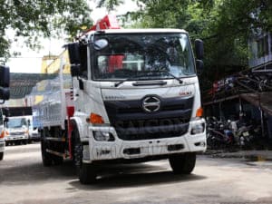 XE TẢI HINO FG8JT7A 8 TẤN GẮN CẨU UNIC555
