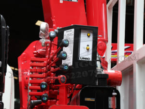 XE TẢI HINO FG8JT7A 8 TẤN GẮN CẨU UNIC555