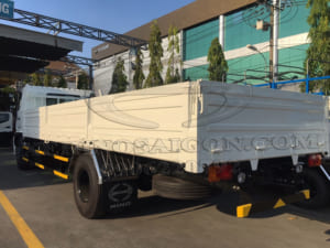 XE TẢI HINO FG8JT7A 8 TẤN THÙNG LỬNG 8M6