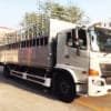 XE TẢI HINO FG8JT7A 8 TẤN CHỞ XE MÁY
