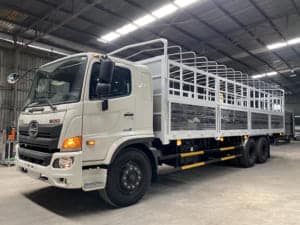 XE TẢI HINO FL8JW7A 15 TẤN THÙNG MUI BẠT 9.4M