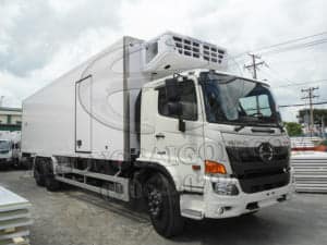 XE TẢI HINO FL8JW7A 15 TẤN THÙNG ĐÔNG LẠNH 9M1