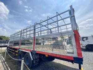 XE TẢI HINO FM8JW7A 15 TẤN THÙNG MUI BẠT 9M4
