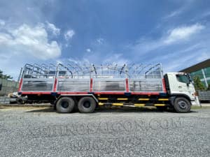 XE TẢI HINO FM8JW7A 15 TẤN THÙNG MUI BẠT 9M4