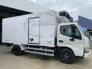 XE TẢI HINO XZU650 1.5 TẤN THÙNG ĐÔNG LẠNH 4.4M