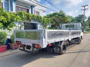 XE TẢI HINO XZU720 3T5 THÙNG LỬNG 5M2
