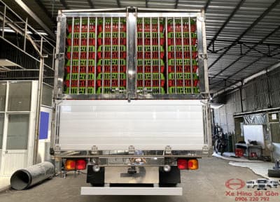 XE TẢI HINO FL8JW7A 15 TẤN THÙNG CHỞ GIA CẦM 9.4M