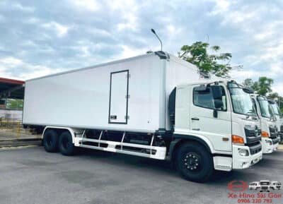 Xe Tải Hino FM8JW7A 15 Tấn Thùng Bảo Ôn 9.1m