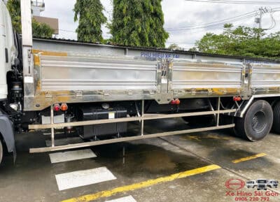 Xe Tải Hino FM8JW7A 15 Tấn Thùng Lửng 9.4m