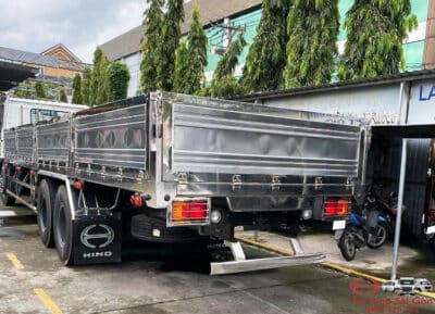 Xe Tải Hino FM8JW7A 15 Tấn Thùng Lửng 9.4m