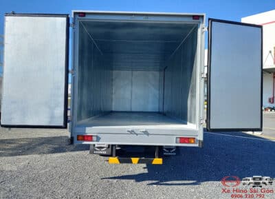 Xe Tải Hino XZU720 3.5 Tấn Thùng Kín 5.2m