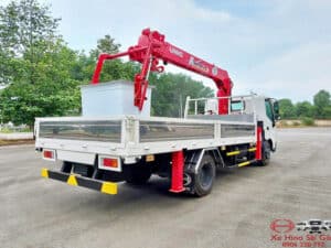 Xe Tải Hino XZU730 5 Tấn Gắn Cẩu Unic URV370