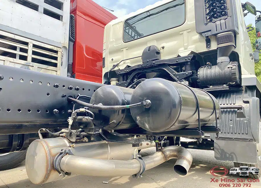 Xe Tải Hino FL8JW8A 15 Tấn