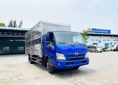 Xe Tải Hino XZU720 3.5 Tấn Thùng Chở Gia Súc