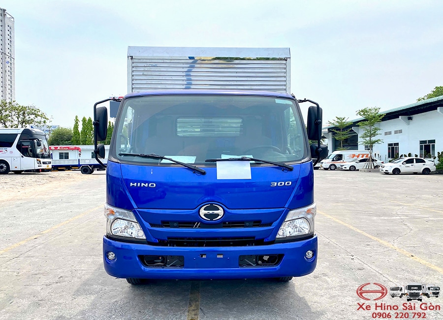 Xe Tải Hino XZU720 3.5 Tấn Thùng Chở Gia Súc