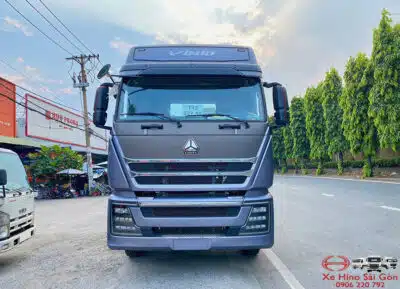 Xe Tải Howo 4 Chân 16 Tấn Thùng Chở Gia Súc 9.6m