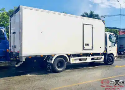 Xe Tải Hino FC9JLTC 6.5 Tấn Thùng Đông Lạnh