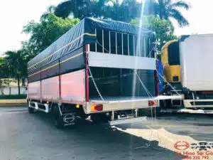 Xe Tải Hino FC9JLTC 6.5 Tấn Thùng Mui Bạt Nhôm 6.7m
