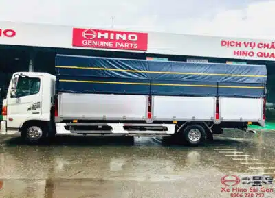 Xe Tải Hino FC9JLTC 6.5 Tấn Thùng Mui Bạt Nhôm 6.7m
