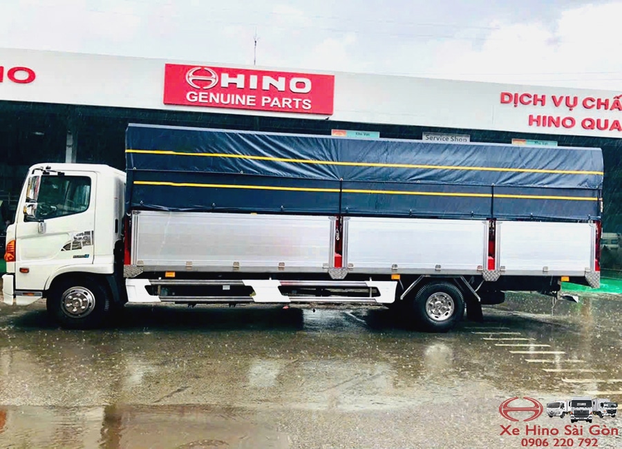 Xe Tải Hino FC9JLTC 6.5 Tấn Thùng Mui Bạt Nhôm 6.7m