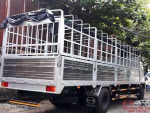 Xe Tải Hino FG8JT8A 8 Tấn Thùng Mui Bạt 8.8m