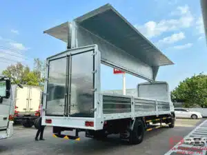 Xe Tải Hino FG8JT8A 8 Tấn Thùng Cánh Dơi 8m
