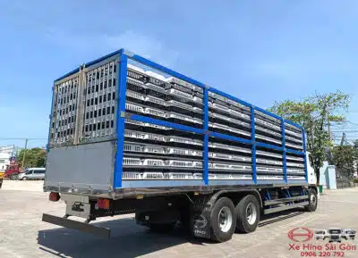 Xe Tải Hino FL8JW8A 15 Tấn Thùng Chở Gia Cầm