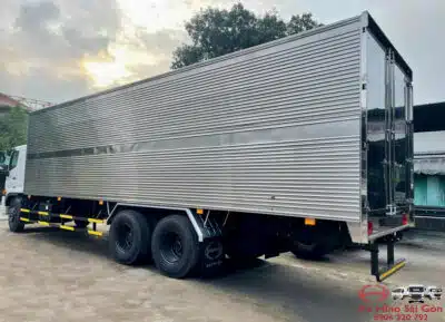 Xe Tải Hino FL8JW8A 15 Tấn Thùng Kín 9.4m