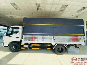 Xe Tải Hino XZU650 1.9 Tấn Thùng Mui Bạt 4.5m
