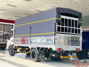 Xe Tải Hino XZU650 1.9 Tấn Thùng Mui Bạt 4.5m