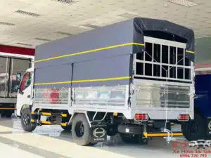 Xe Tải Hino XZU650 1.9 Tấn Thùng Mui Bạt 4.5m