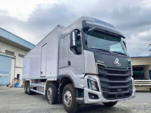 Xe Tải Chenglong H7 18 Tấn Thùng Bảo Ôn 9.3m