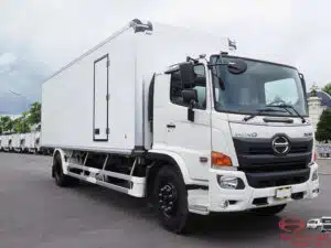 Xe Tải Hino FG8JP8A 8 Tấn Thùng Bảo Ôn 7m