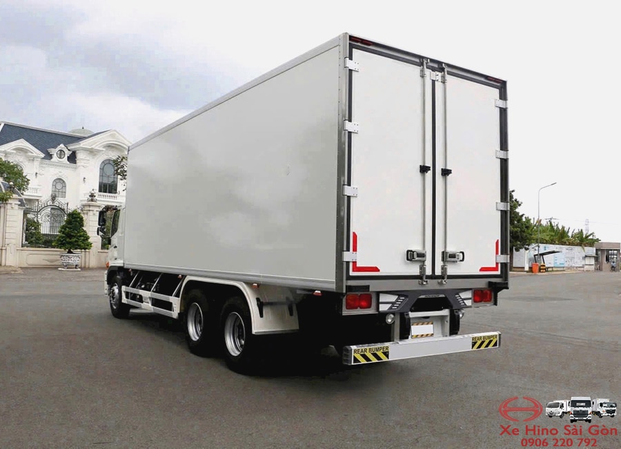 Xe Tải Hino FL8JT8A 15 Tấn Thùng Bảo Ôn 7.7m