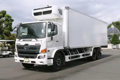 Xe Tải Hino FL8JW8A 15 Tấn Thùng Đông Lạnh 9.1m