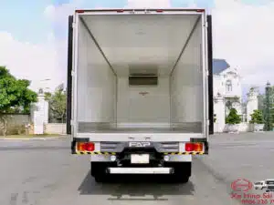 Xe Tải Hino FL8JW8A 15 Tấn Thùng Đông Lạnh 9.1m