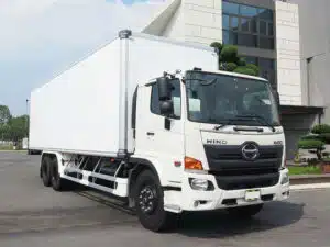Xe Tải Hino FL8JW8A 15 Tấn Thùng Bảo Ôn 9.1m