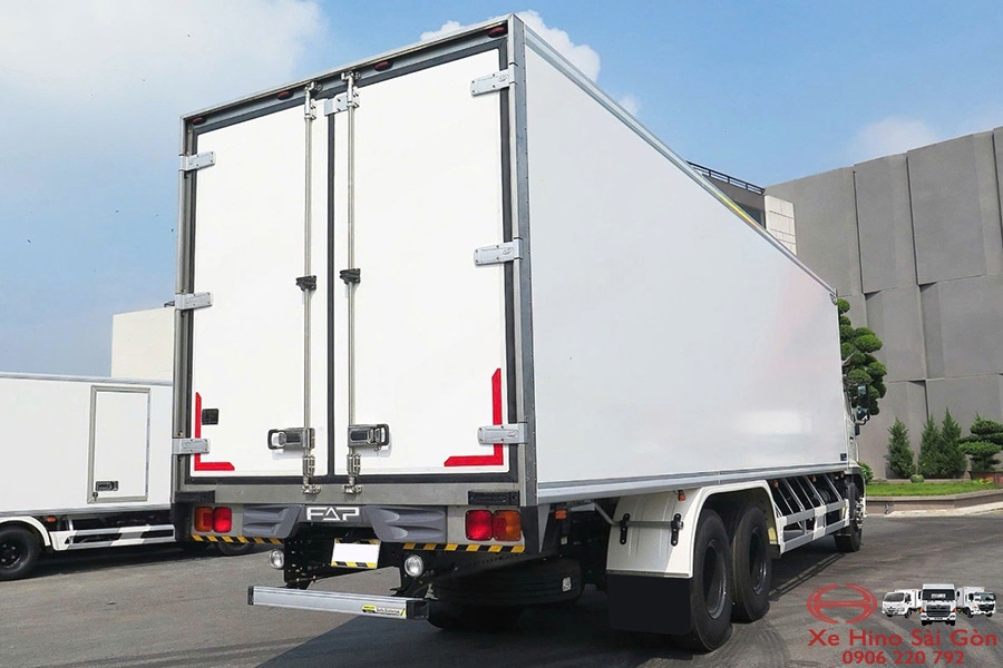 Xe Tải Hino FL8JW8A 15 Tấn Thùng Bảo Ôn 9.1m