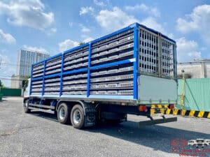 Xe Tải Hino FL8JW8A 15 Tấn Thùng Chở Gia Cầm 495 Lồng