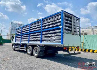 Xe Tải Hino FL8JW8A 15 Tấn Thùng Chở Gia Cầm 495 Lồng
